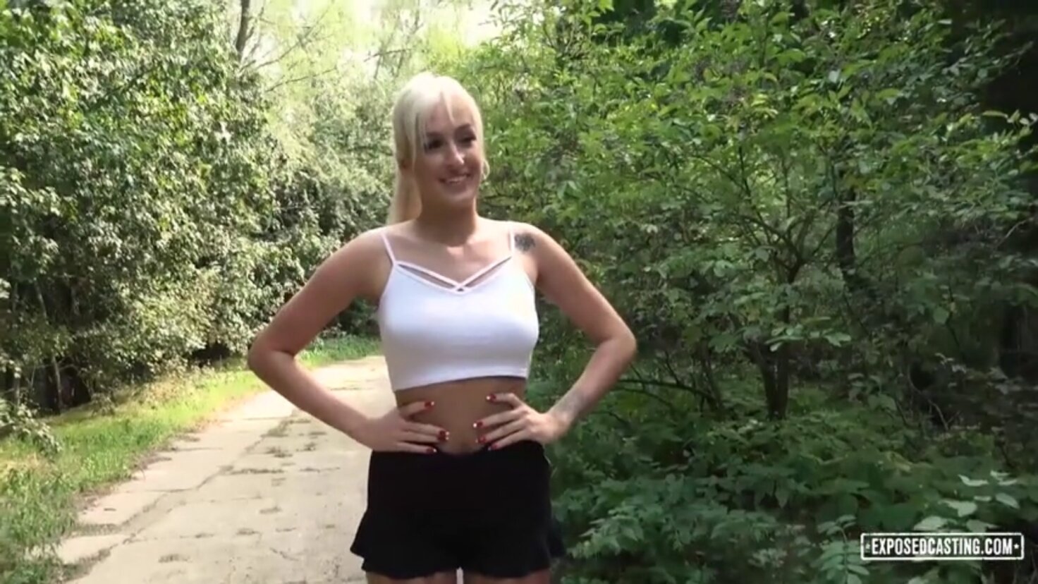 Daisy Lee Bercinta Di Casting Hutan