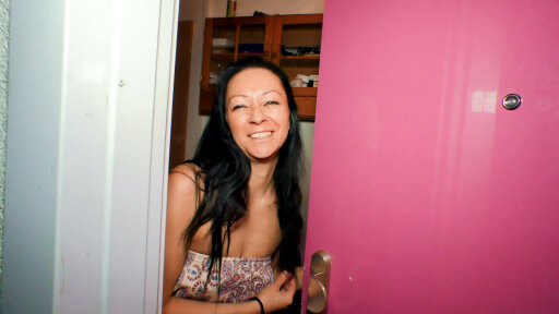 Amateur Gets Picked Up And Fucked