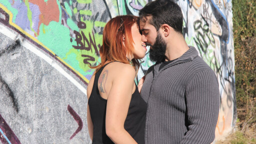 Lilyan Nimmt Schwanz Und Sperma In Den Mund