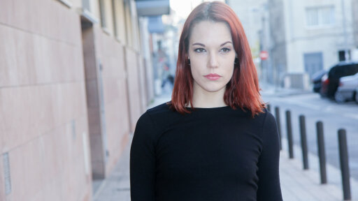 Κοκκινομάλλα χοιρινό με ωμό κρέας