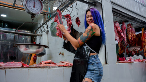 हॉट सेक्स के बाद चार्लोट खाती हैं स्पर्म