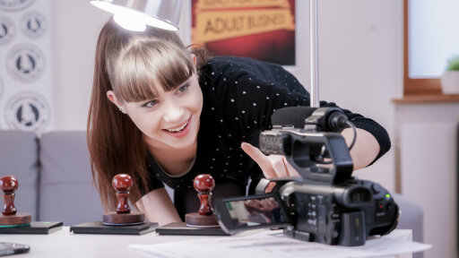 Luna Rival Dobiva Spermu Na Mački