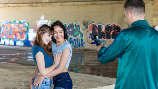 Foda Lésbica Quente Com Luna Rival E Francys Belle